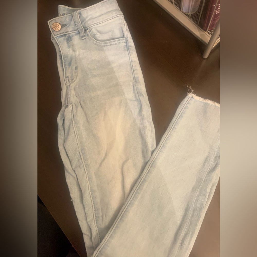 American Eagle light wash jeans